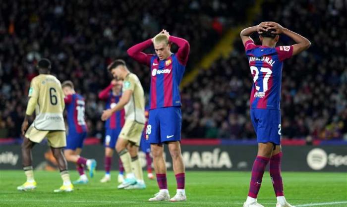 برشلونة يتعذب قبل التعادل مع غرناطة