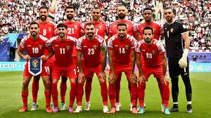بالورود  الأردنيون يستعدون لاستقبال المنتخب الوطني  النشامى