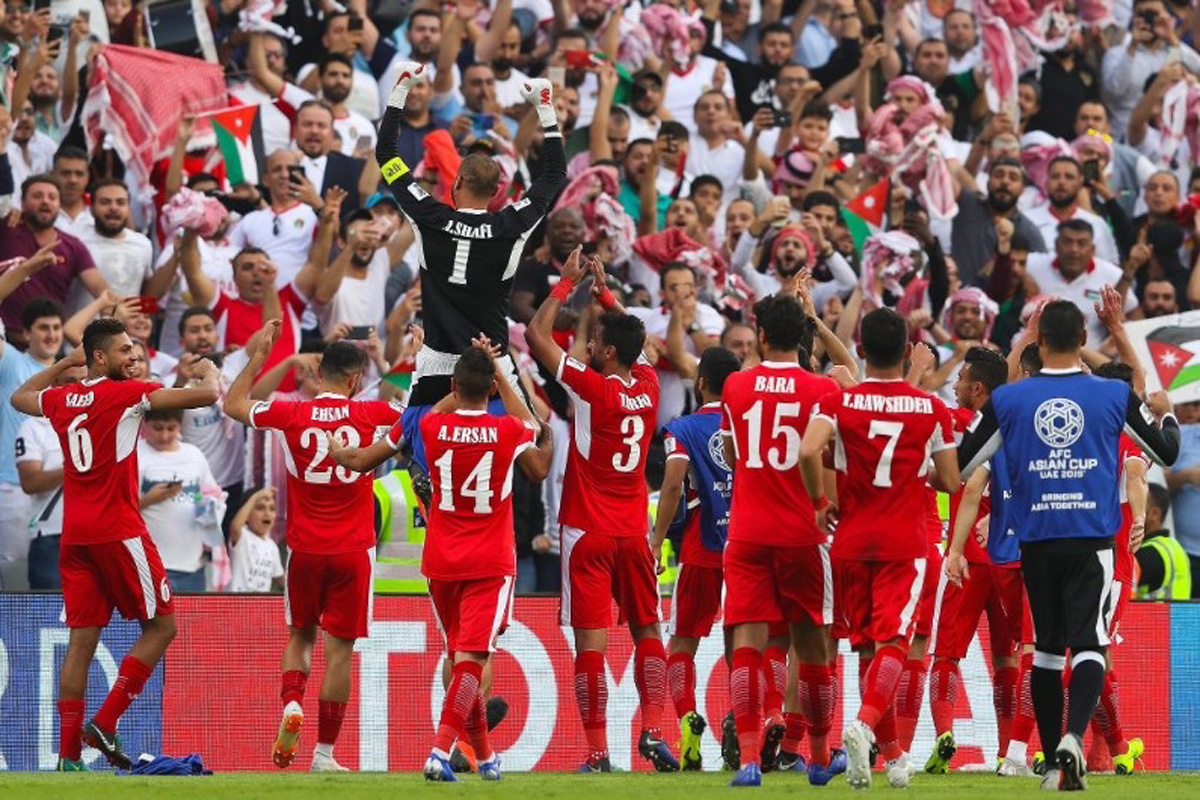 الشارع الرياضي يشيد بقرار الدعم الحكومي لاتحاد كرة القدم