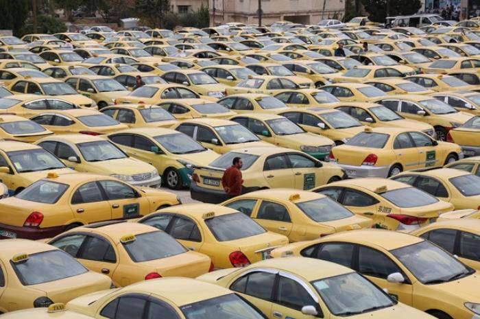 التكسي الأصفر وقفة احتجاجية الثلاثاء بسبب التطبيقات المخالفة
