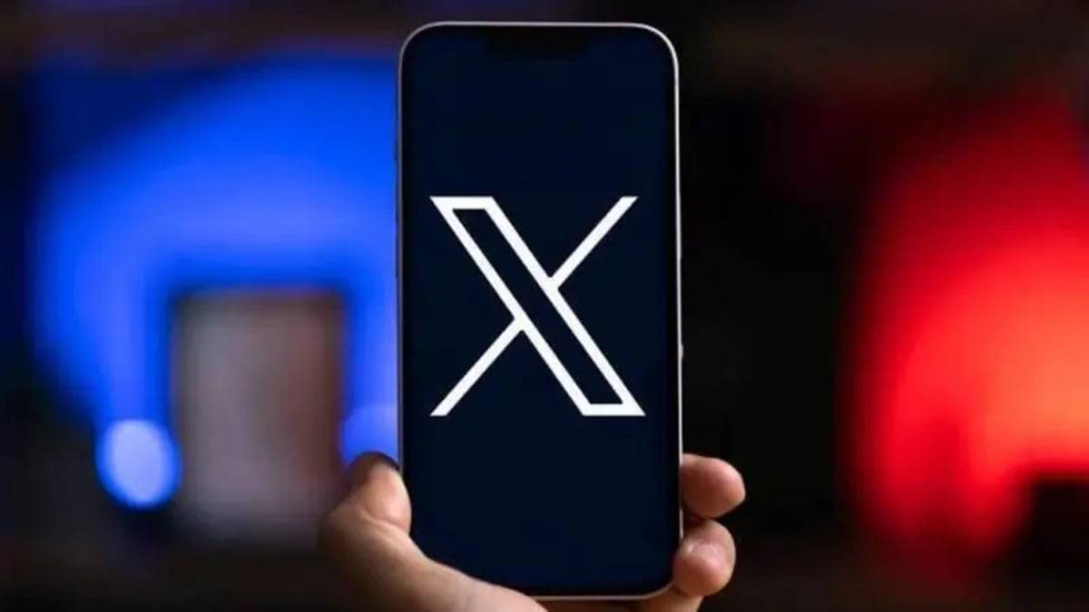 منصة X توقف حساب الحوثي مع بدء تنفيذ قرار أمريكي بإدراجها على قائمة الإرهاب