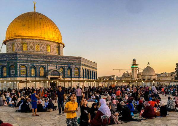 هآرتس: قرار تقييد دخول الفلسطينيين للأقصى أخطر قرار تتخذه حكومة الاحتلال