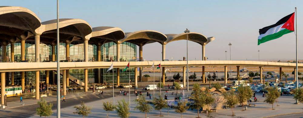 مطار الملكة علياء الدولي يستقبل 695500 مسافر الشهر الماضي