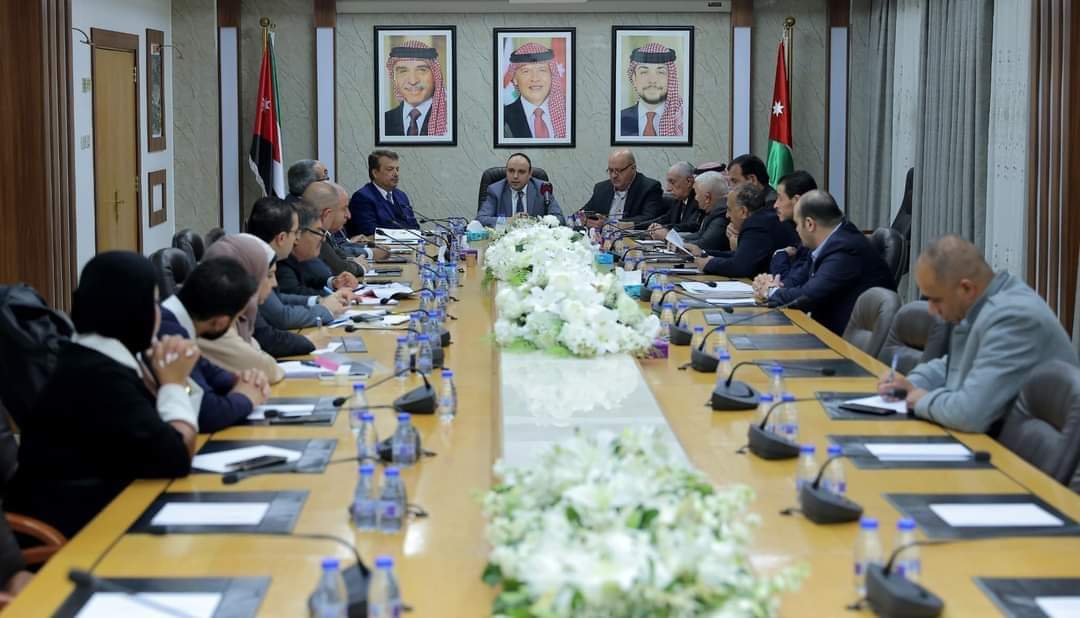 إدارية النواب تبحث المستحقات المالية لـالمتقاعدين العسكريين 