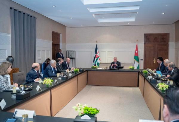 الملك : الأردن لن يسمح لأي ظرف أن يؤثر على أولوياته الداخلية ومصالحه الوطنية