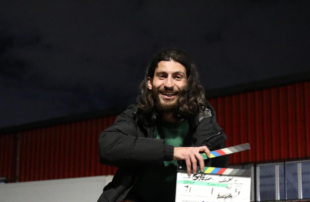 النعماني يُحقق حُلم السينما في إربد، بطموح المنتجين الكبار