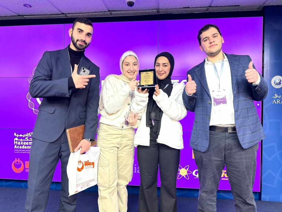 فريق من طب البلقاء التطبيقية يفوز  بالمركز الثالث بمسابقة HealthTech Hustle المنظمة من قبل IEE EMBS