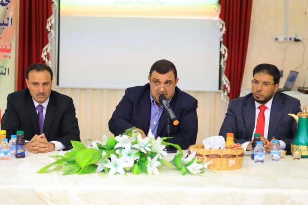 الخريشا يحاور المجتمع المحلي في عيرا ويرقا حول التحديث السياسي