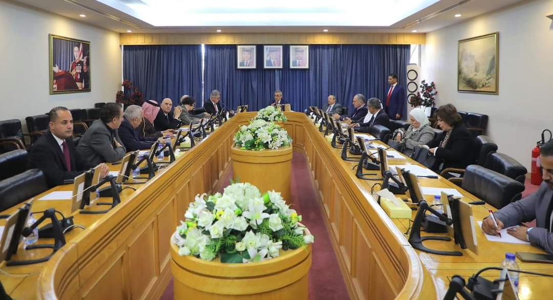 الصداقة الأردنية الفرنسية في الأعيان تبحث مع السفير الفرنسي الأوضاع الراهنة في المنطقة