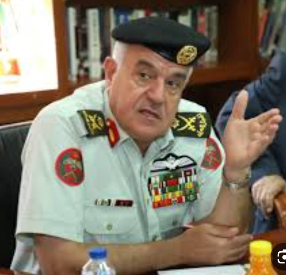 رئيس هيئة الاركان قائدًا بطلًا مقاتلًا