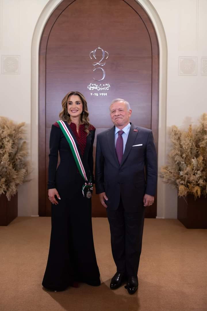 رئيس واعضاء الجمعية الأردنية لرياضة الصيد تهنئ جلالة الملكة رانيا العبدالله.