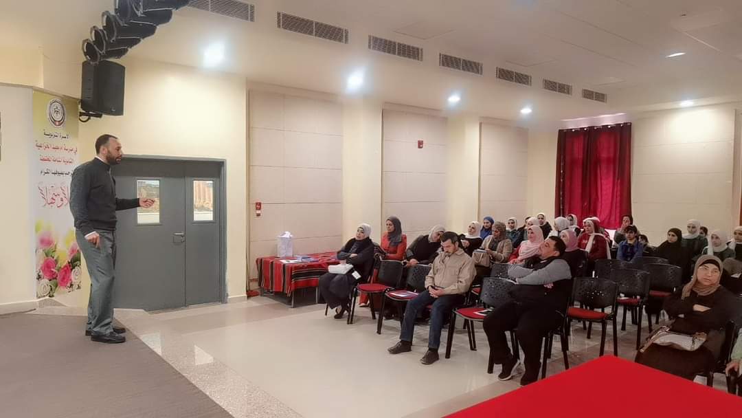 اجتماع لمدارس لواء الكورة للتعريف بجائزة عبدالحميد شومان أبدع _صور