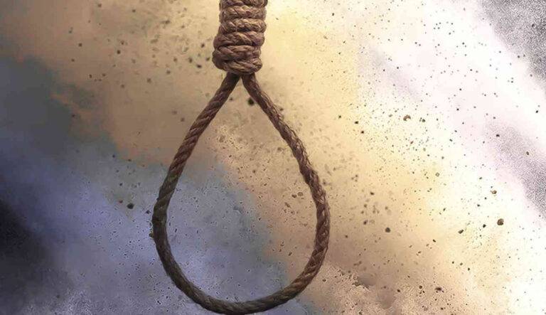 فتى يحاول إنهاء حياته شنقاً في المقابلين