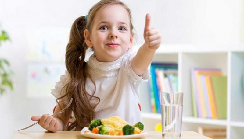 إحمى طفلك.. أطعمة مهمة لتقوية المناعه