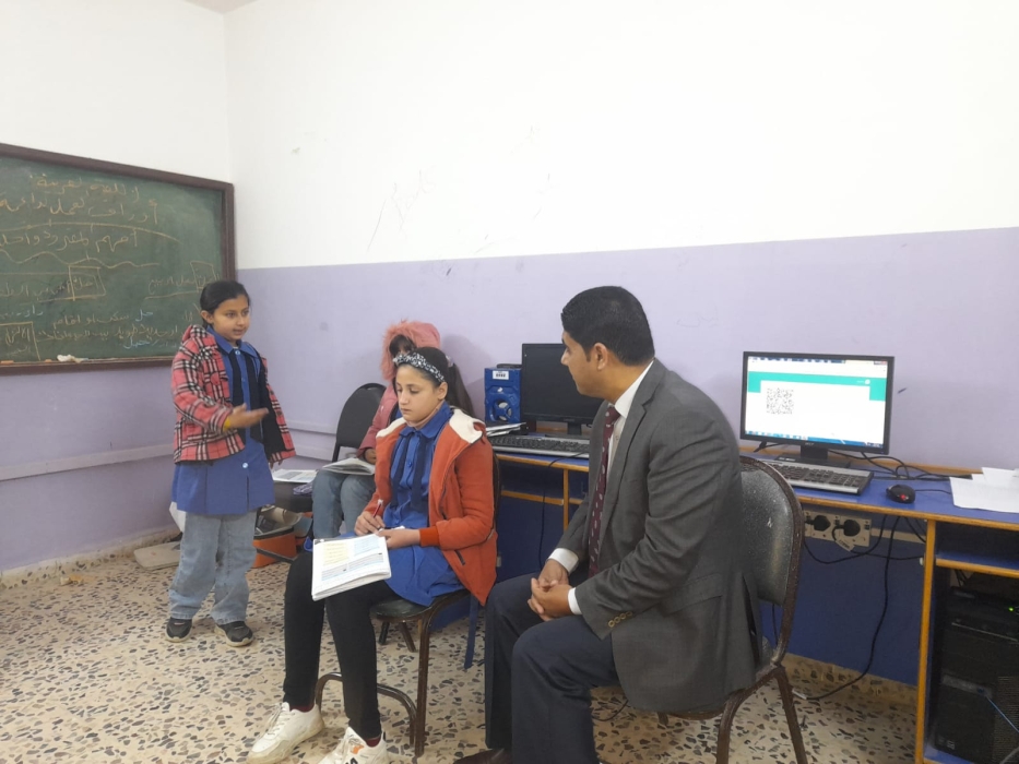 الشرفات يتفقد مدرستي صهيب الرومي الاساسية للبنين وعائشة بنت ابي بكر الاساسية المختلطة