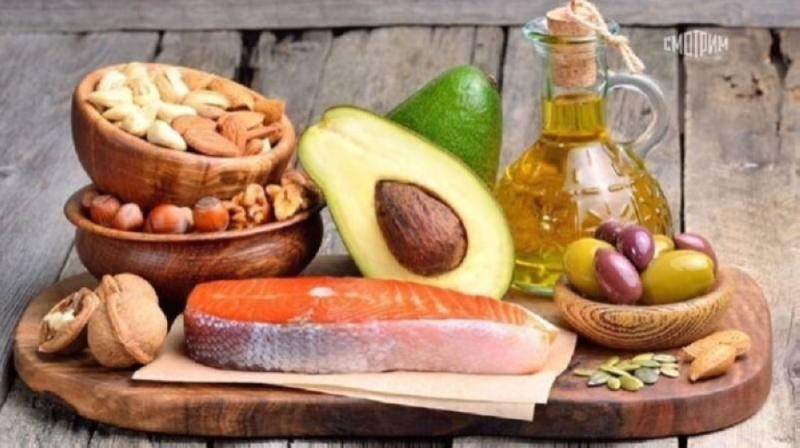 سيجعلك تستغني عن الأدوية.. خبراء يكشفون عن نظام غذائي يساعد على خفض مستوى الكوليسترول في الدم