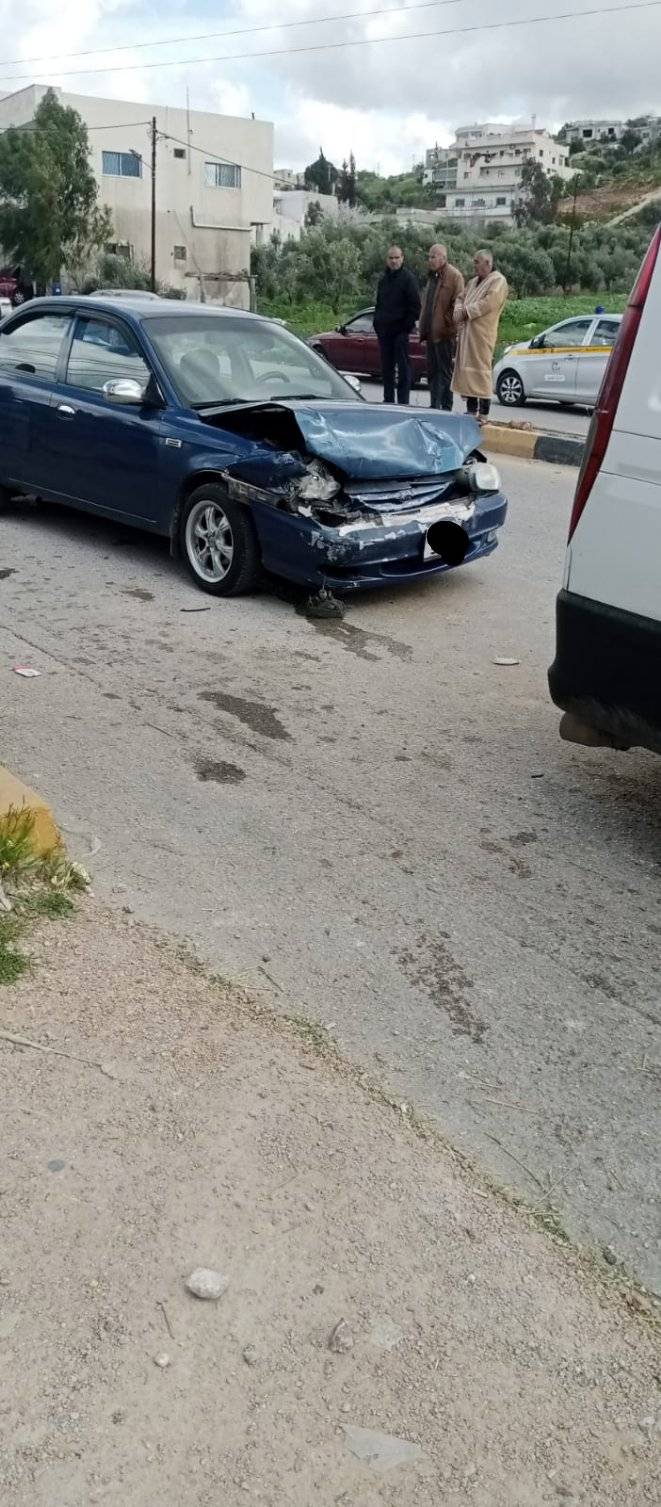 إصابتان إثر حادث سير في المزار الشمالي