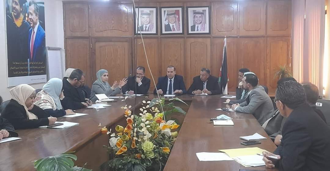 اجتماع مديرية تربية لواء الجامعة مع مجلس التطوير التربوي