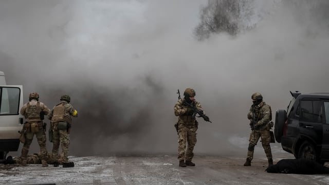 أوكرانيا تعتقل شخصين حاولا تفجير خط سكة حديد
