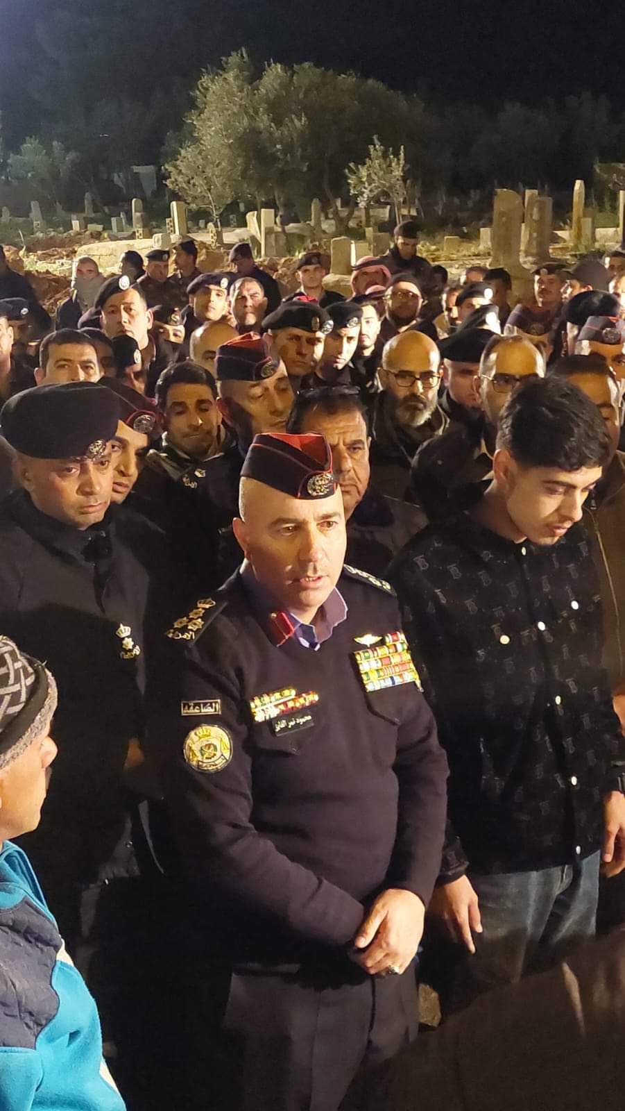 العميد محمود الفايز يشارك في تشييع جثمان الوكيل اول خلود خلف الطراونة_صور