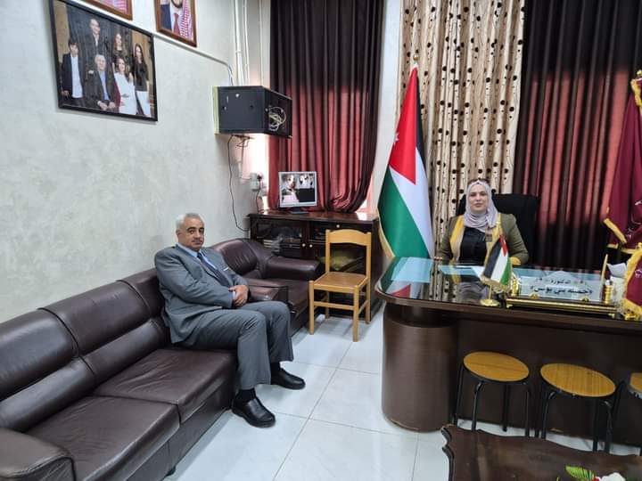 مدير الشؤون التعليمية بجولة تفقدية لمدرسة دير أبي سعيد الثانوية للبنات في لواء الكورة_صور