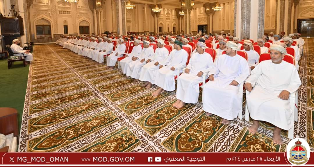 قوات السلطان المسلحة تحتفل بذكرى غزوة بدر الكبرى بجامع معسكر المرتفعة
