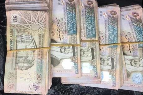 طلب جيد على الدينار عند شركات الصرافة بالسوق المحلية