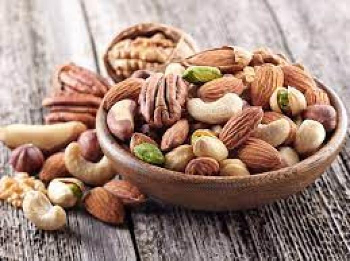 حافظ على عينيك من العمى بهذه الأطعمة