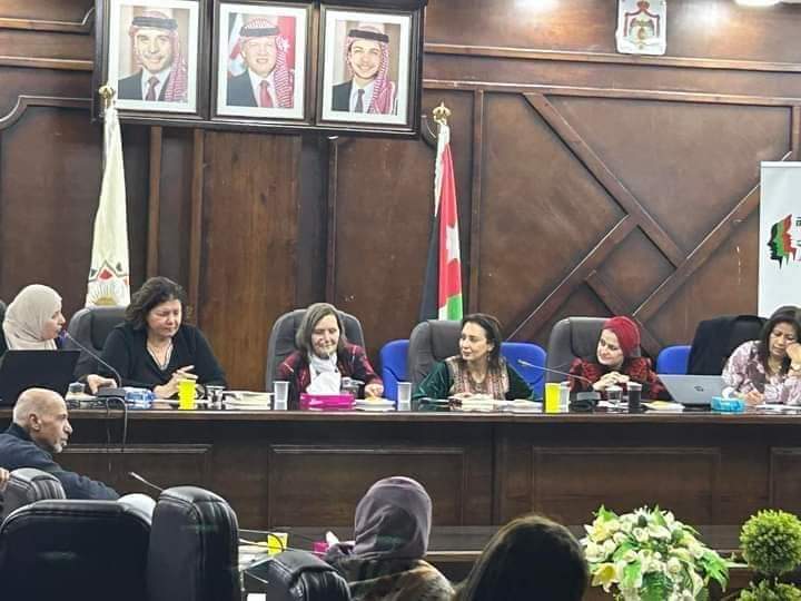 تجمع لجان المرأة الأردنية فرع إربد ينظم جلسة نقاشية لكتاب نسوي