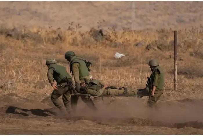 جيش الاحتلال يعلن إصابة 8 عسكريين بغزة