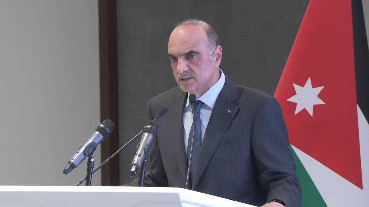 رئيس الوزراء: رهان دائم على وعي أبناء الأردن وبناته تجاه من يحاول حرف البوصلة