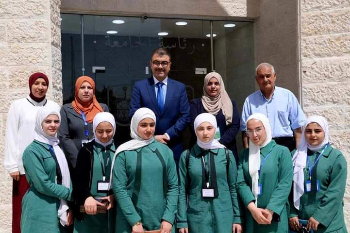 عجلون الوطنية تستقبل وفد طلابي من مبادرة مبرمجو المستقبل