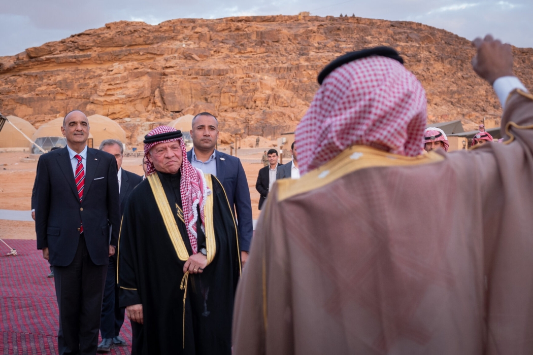 جلالة الملك في مضارب البادية