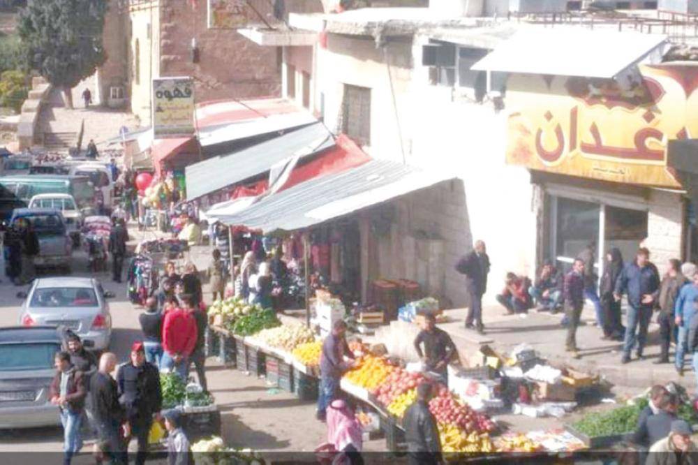 جرش: انتشار البسطات العشوائية يتسبب بازدحامات مرورية