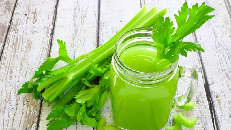 6 فوائد صحية لشرب عصير الكرفس في الصيف
