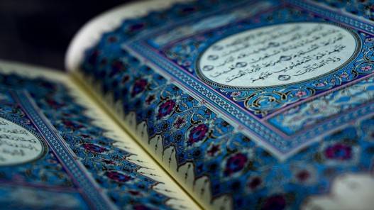 مندوبا عن الملك… الأمير فيصل يُكرم الفائزين بالمسابقة الهاشمية لحفظ القرآن الكريم