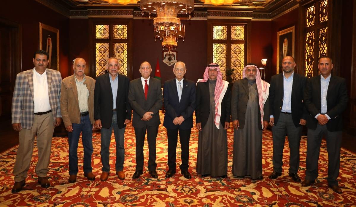 رئيس الديوان الملكي يلتقي وفدين من وجهاء بني صخر والدبايبة..صور