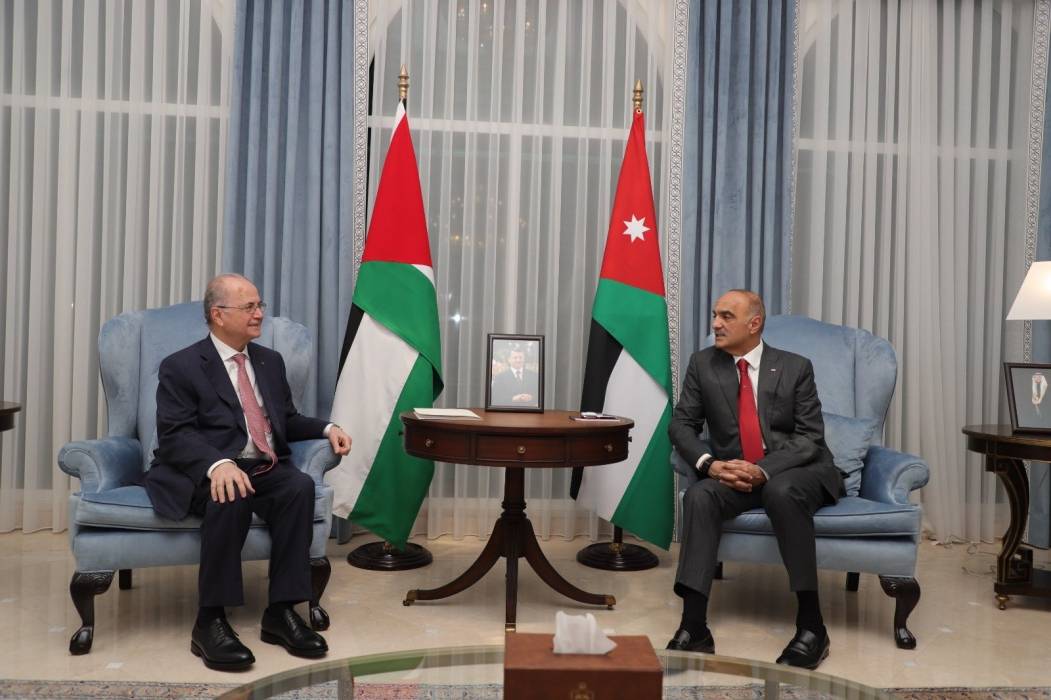 الخصاونة ومصطفى يؤكدان ضرورة الانتقال لأفق سياسي لإقامة دولة فلسطينية مستقلة
