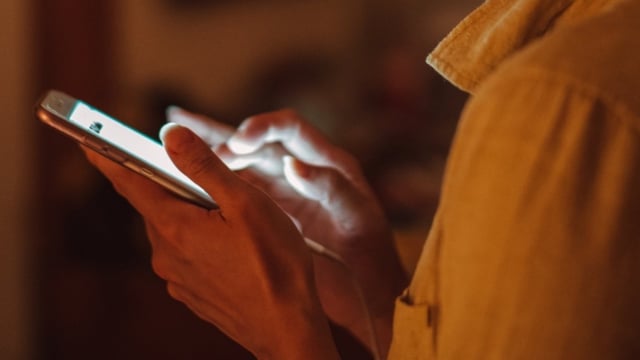 هندي ينتحر بعد خسارة 25 دولارًا