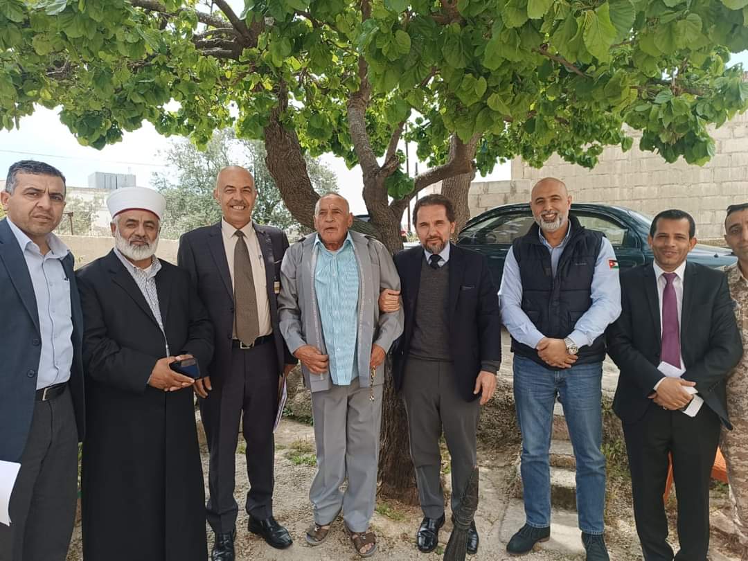 الأمير مرعد يزور مصابين عسكريين في إربد...صور