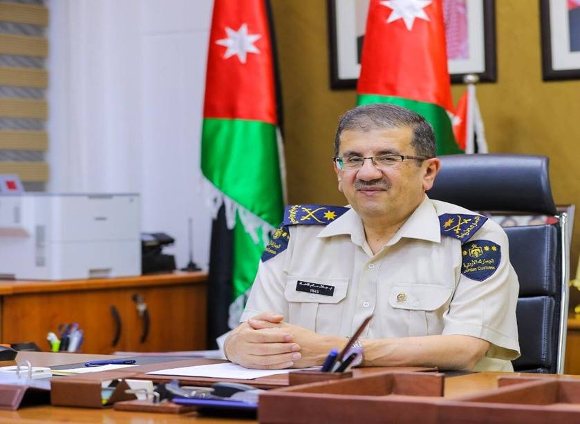 مدير الجمارك يوعز بتسهيل الإجراءات في المنافذ الحدودية خلال العيد