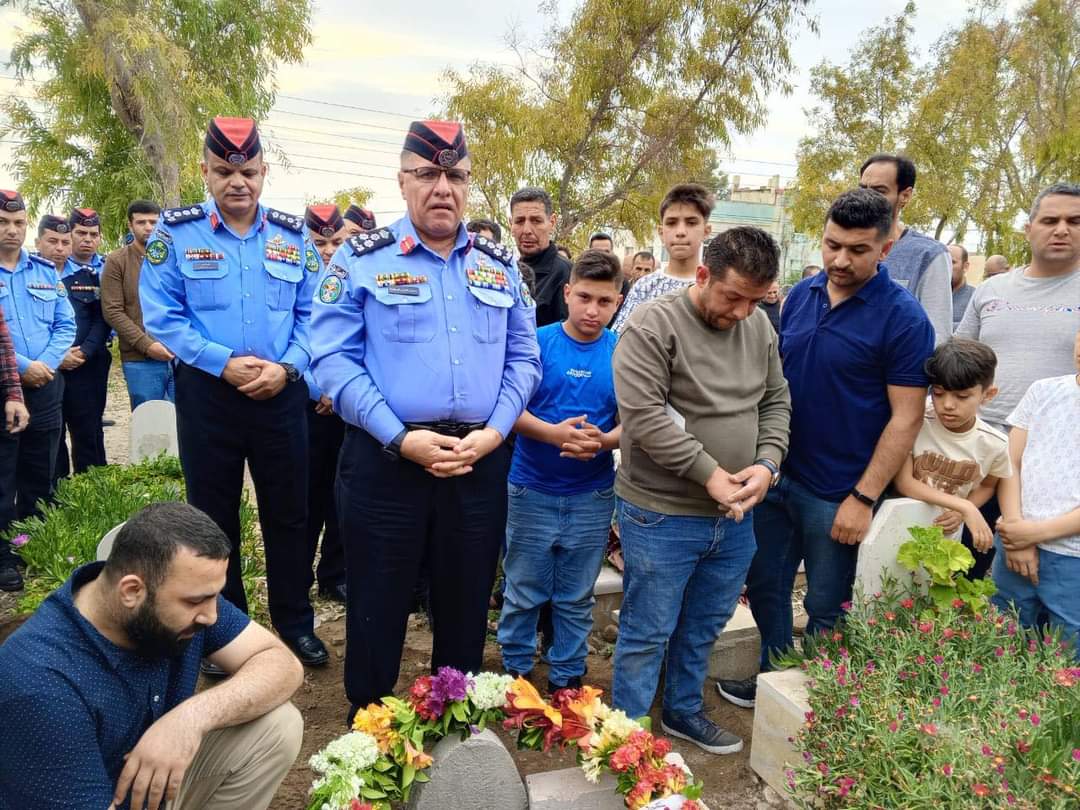 العميد سفيان الربابعة يشارك في تشييع جثمان الوكيل محمود رياض الهياجنة..صور