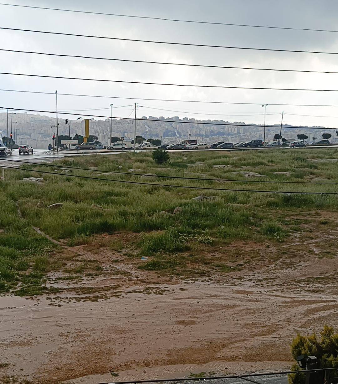 امطار غزيرة في العاصمة عمان _ شفا بدران...فيديو