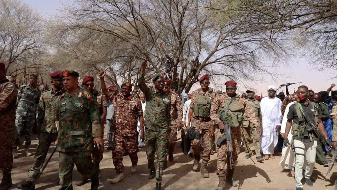 عضو مجلس السيادة نائب القائد العام السوداني كباشي يتفقد متحرك الصياد بتندلتي...صور