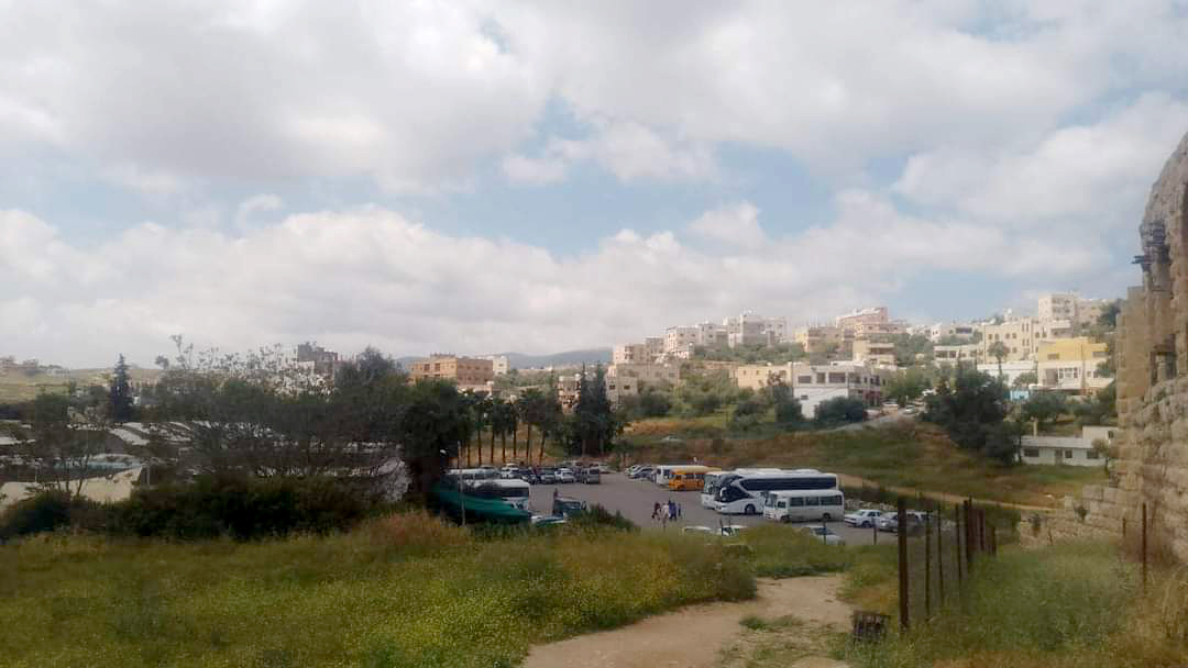 حركة سياحية نشطة يشهدها موقع جرش الأثري