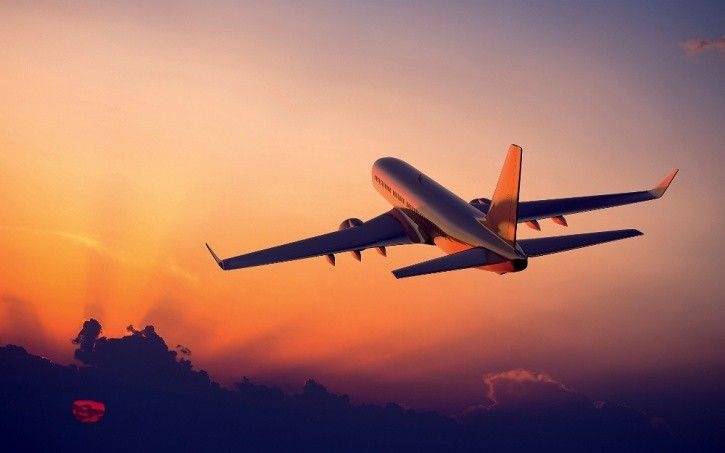 لبنان يعيد فتح مجاله الجوي