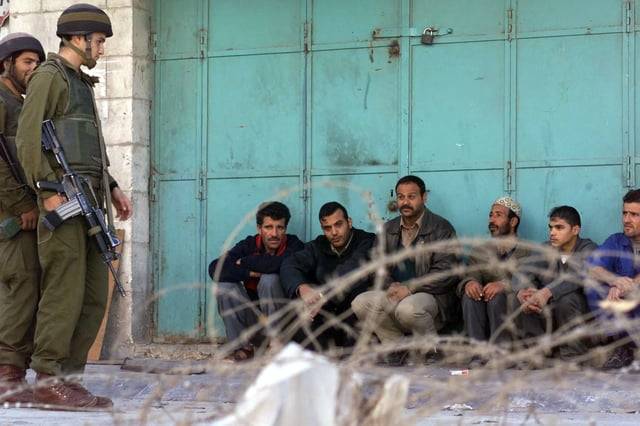 جريمة مروعة.. سواتر من جثث المعتقلين الفلسطينيين في غزة‎