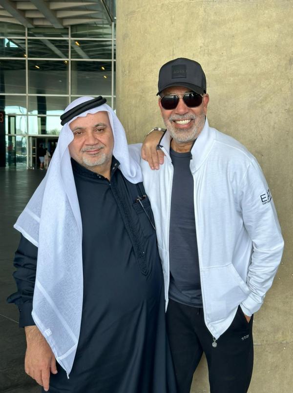 مدحت العدل في الأردن لإنهاء تصوير جواز سفر