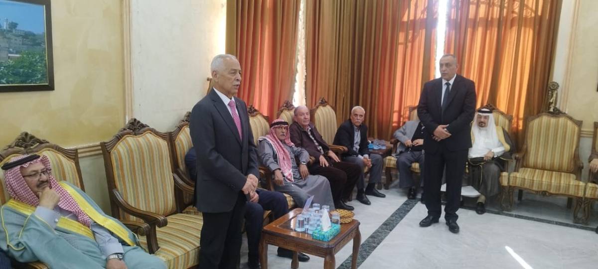 مندوبا عن الملك وولي العهد.... العيسوي يعزي عشيرتي القطيشات والعبداللات...صور
