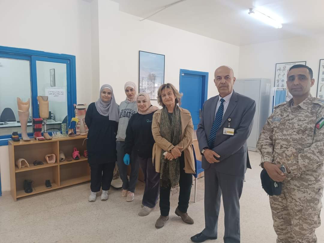 بحث تعزيز التعاون بين الهيئة الهاشمية للمصابين العسكريين وجمعية الحسين...صور